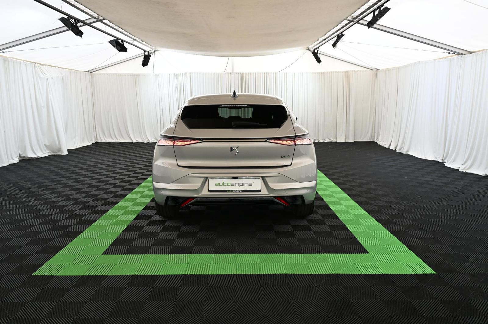 DS Automobiles DS4 1.6 E-Tense 225 Etolie Alcantara UVP 53.000 