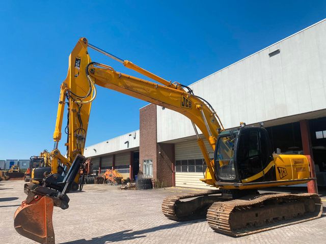 JCB JS 220 LC