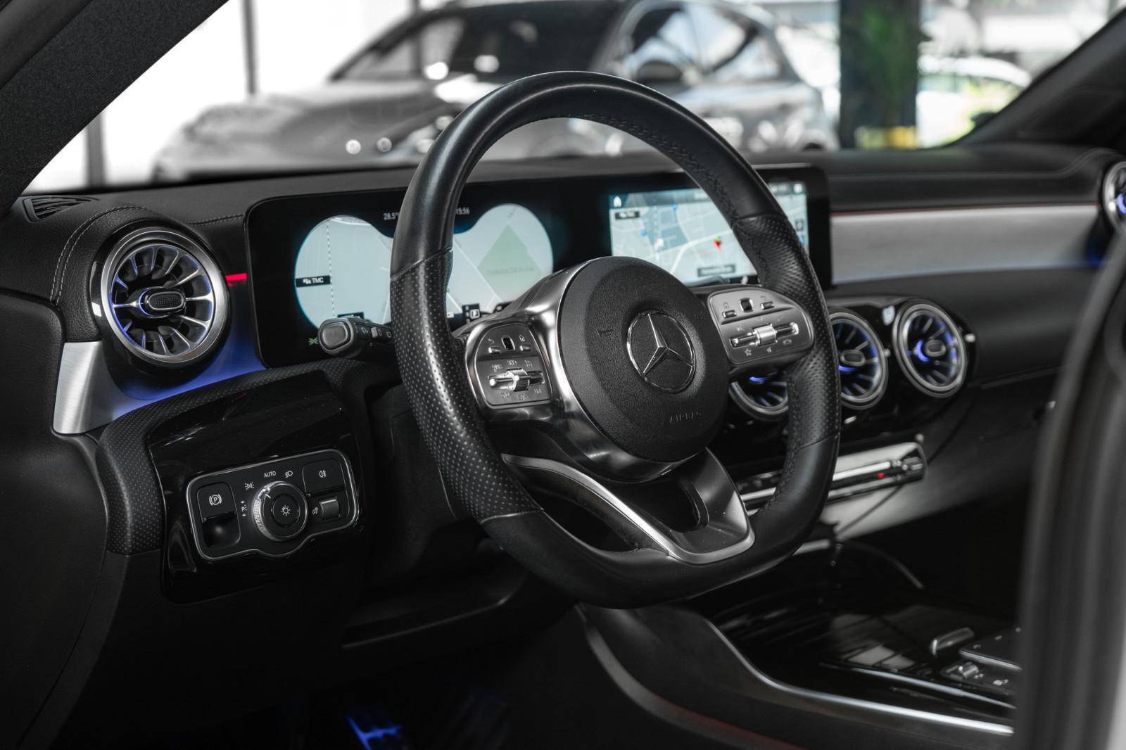 Mercedes-Benz CLA 35 AMG #AEROKIT #NIGHT-PAKET #PANORAMA
