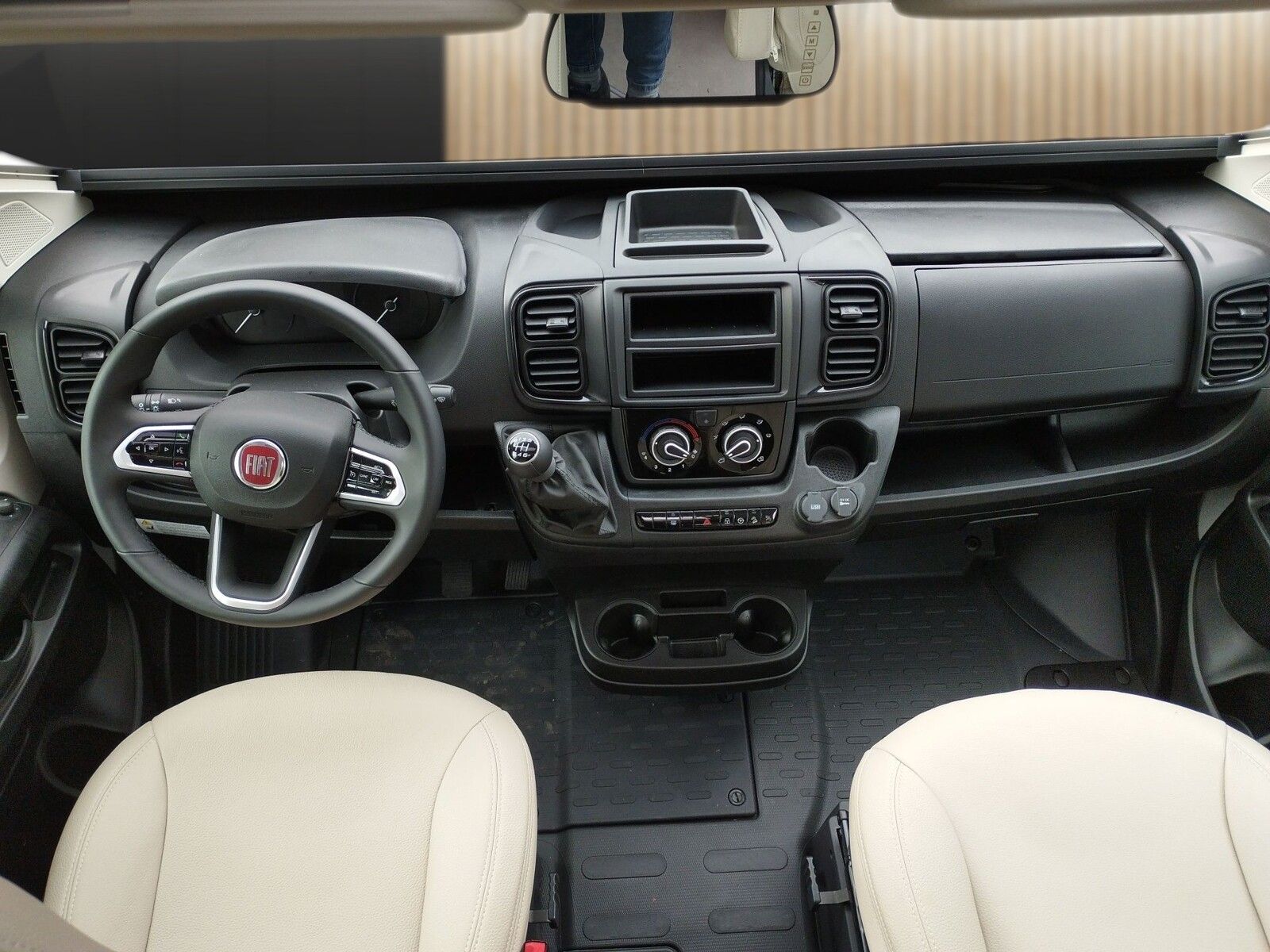 Fahrzeugabbildung Karmann Dexter DE 600 Concept Paket