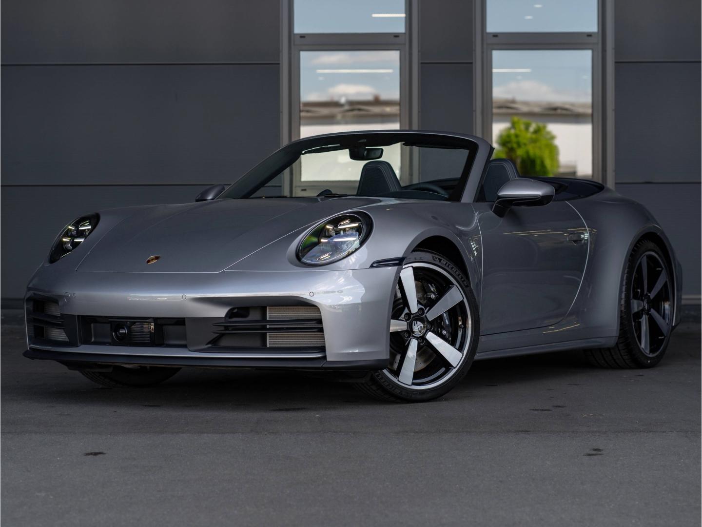 Porsche 992 Carrera S Cabriolet Chrono Lift Hinterachsl.