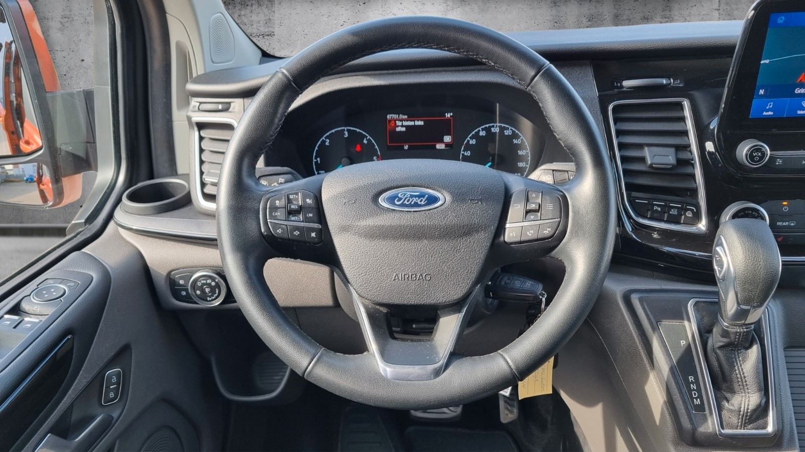 Fahrzeugabbildung Ford Tourneo Custom Kombi Sport 320 L1 Automatik