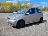 Toyota Yaris 1.5 TS guter Zustand, viele Neuteile - Toyota Yaris Ts mit Benzin-Antrieb