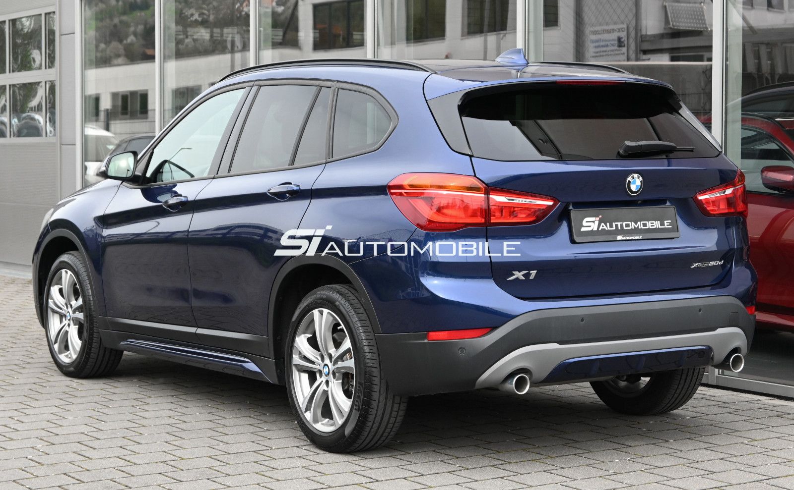 Fahrzeugabbildung BMW X1 xDr20d SPORT °AHK°KAMERA°LEDER°MEMO°NAVI°PANO