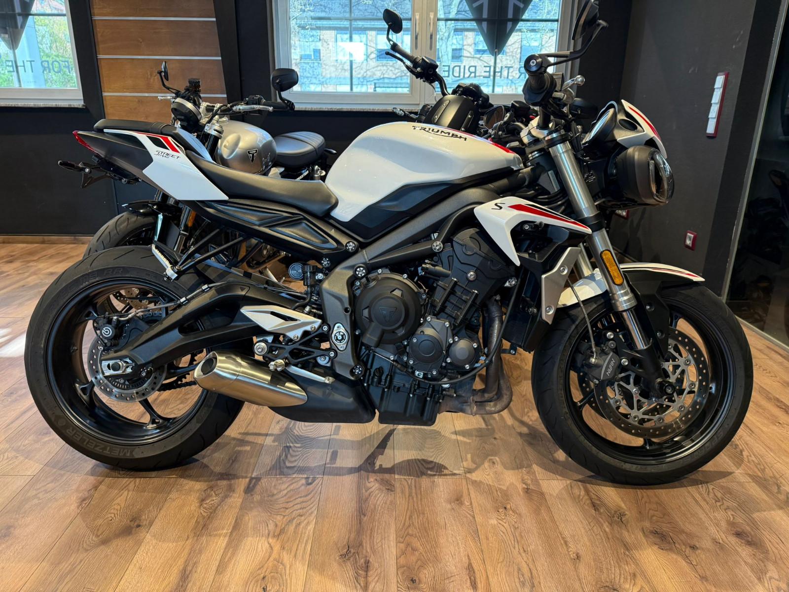 Triumph Street Triple S *A2 inkl. * 1.Hand * ABS* QS!