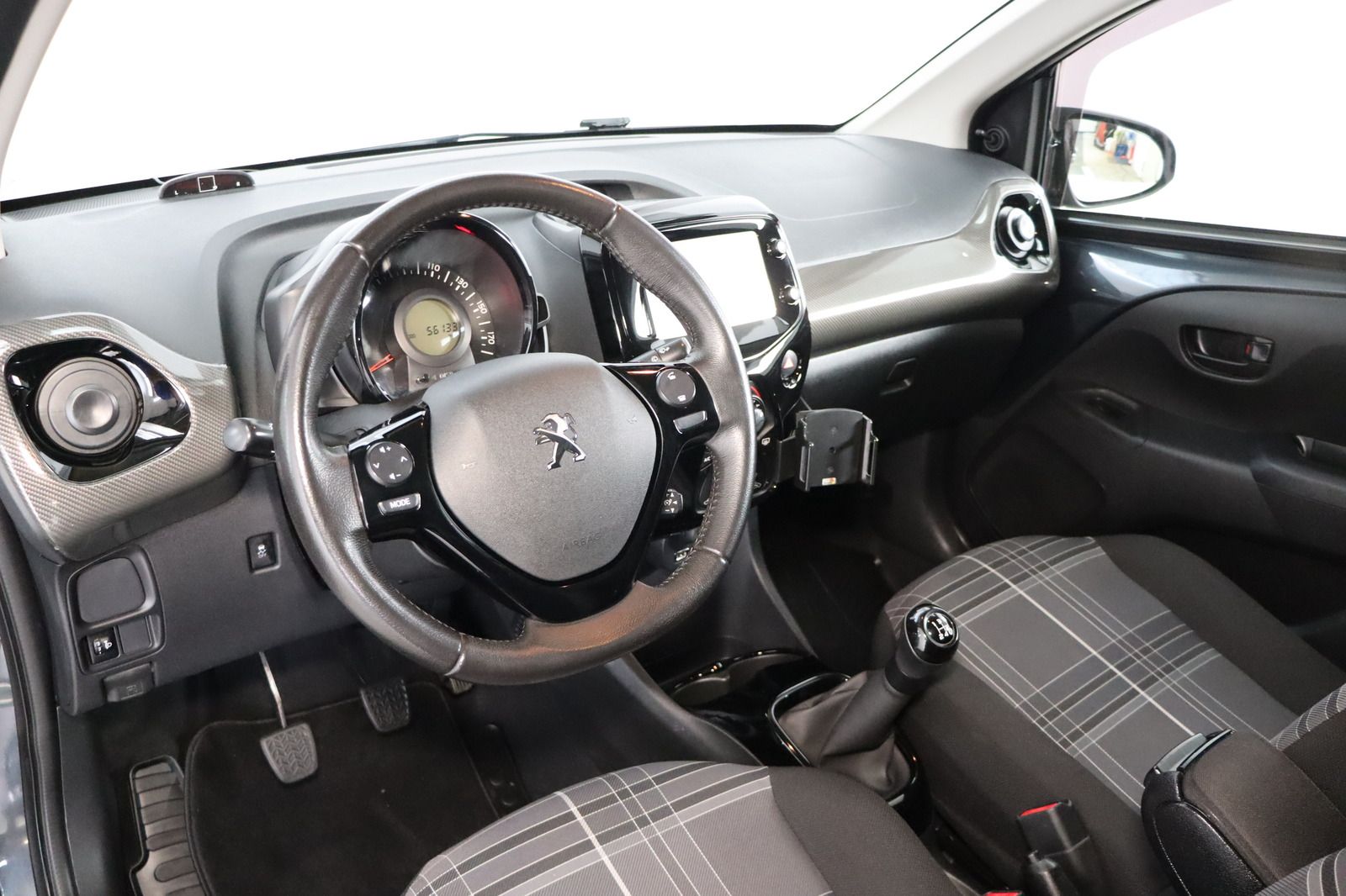 Fahrzeugabbildung Peugeot 108 TOP * Service + HU/AU neu * Pano * RFK Style