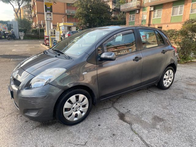 Toyota Yaris 1.4 D-4D DPF 5 porte