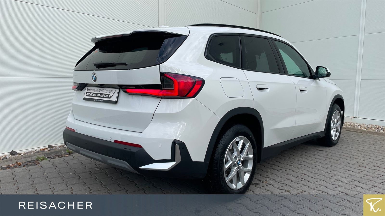 BMW X1 xDrive23d A Pano AHK DA HuD Aktivsitz foto 2