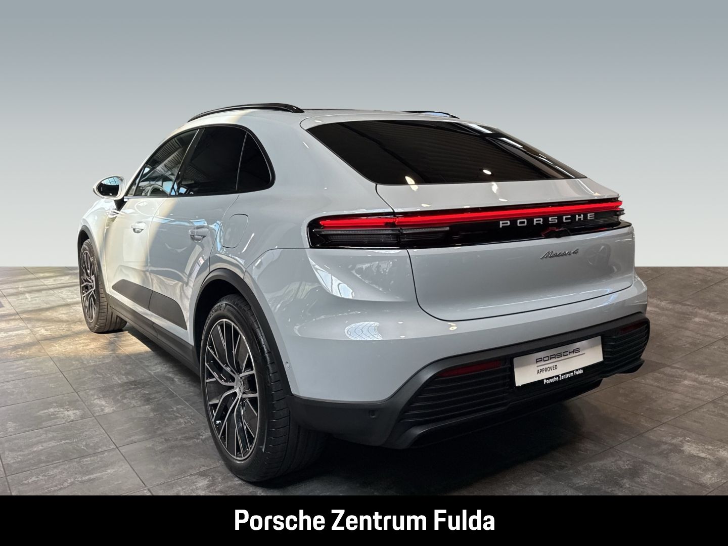 Porsche Macan 4 Abstandstempomat Surround-View BOSE PASM imagem 3