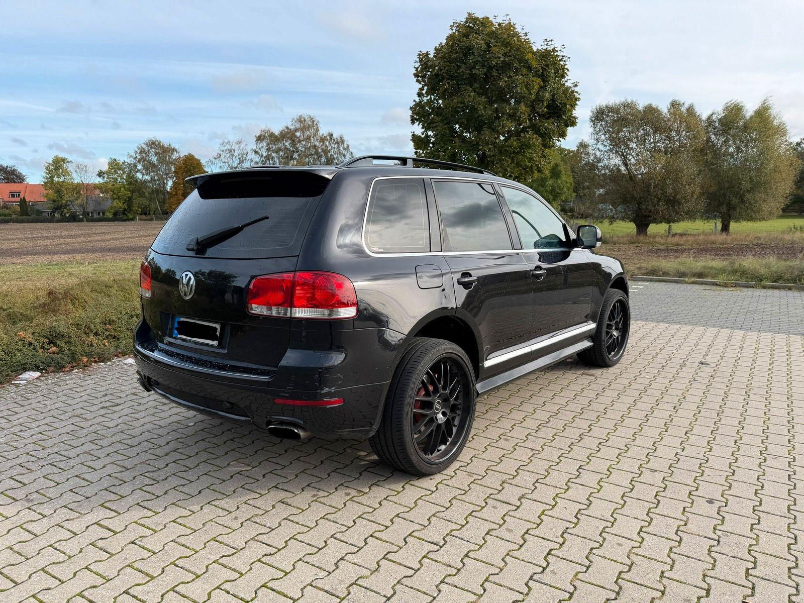 Volkswagen Touareg 2005 — двигун 300 HP (221kW)