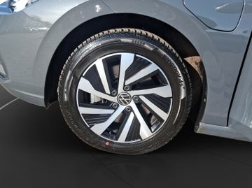 Volkswagen Golf VIII 1.4 Style KeyLess+LED+Massage+Navi+SHZ