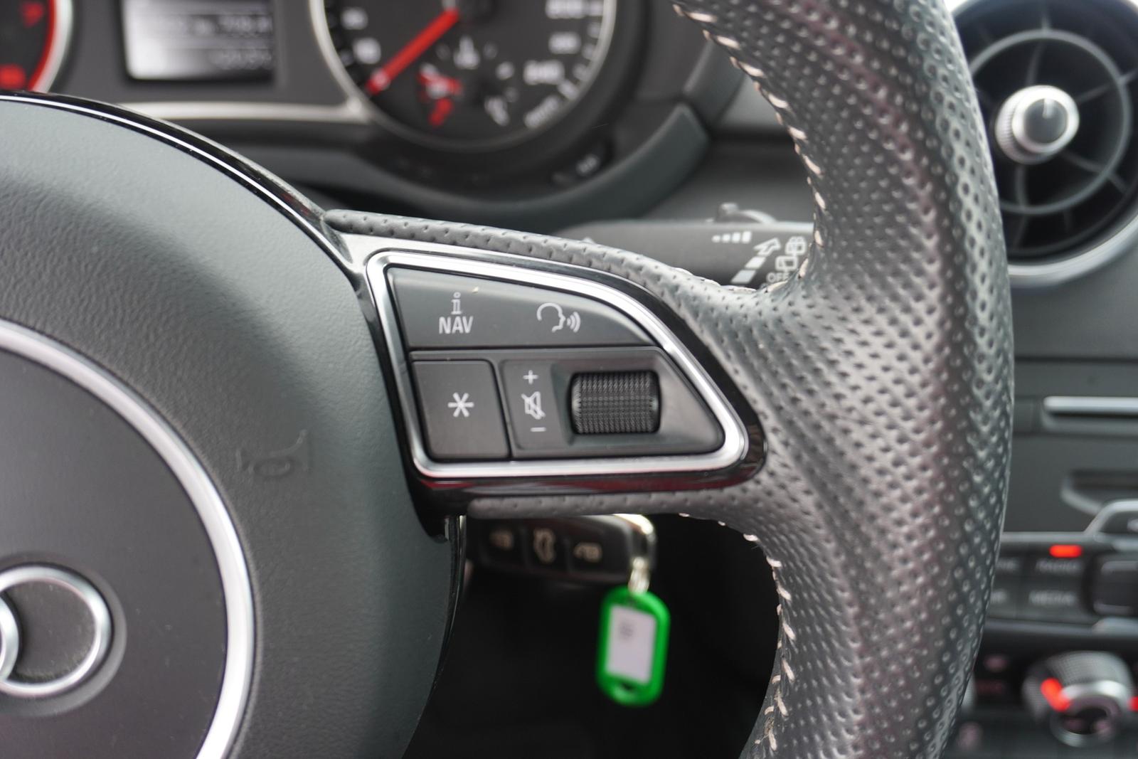 Audi A1 1.0 TFSI ultra sport Bi-Xenon Bose PDC USB