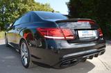Mercedes-Benz E -Klasse Coupe E 500 Xenon*V-Max*AMG*LED* - Mercedes-Benz E 500 mit Benzin-Antrieb: Coupé