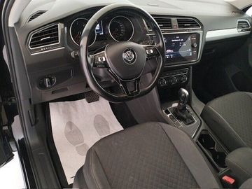 Volkswagen Tiguan - 9