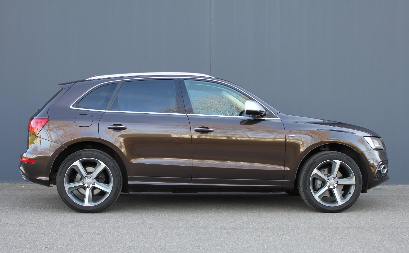 Audi Q5 3.0 TDI S tronic quattro  / Exterieur S-line/