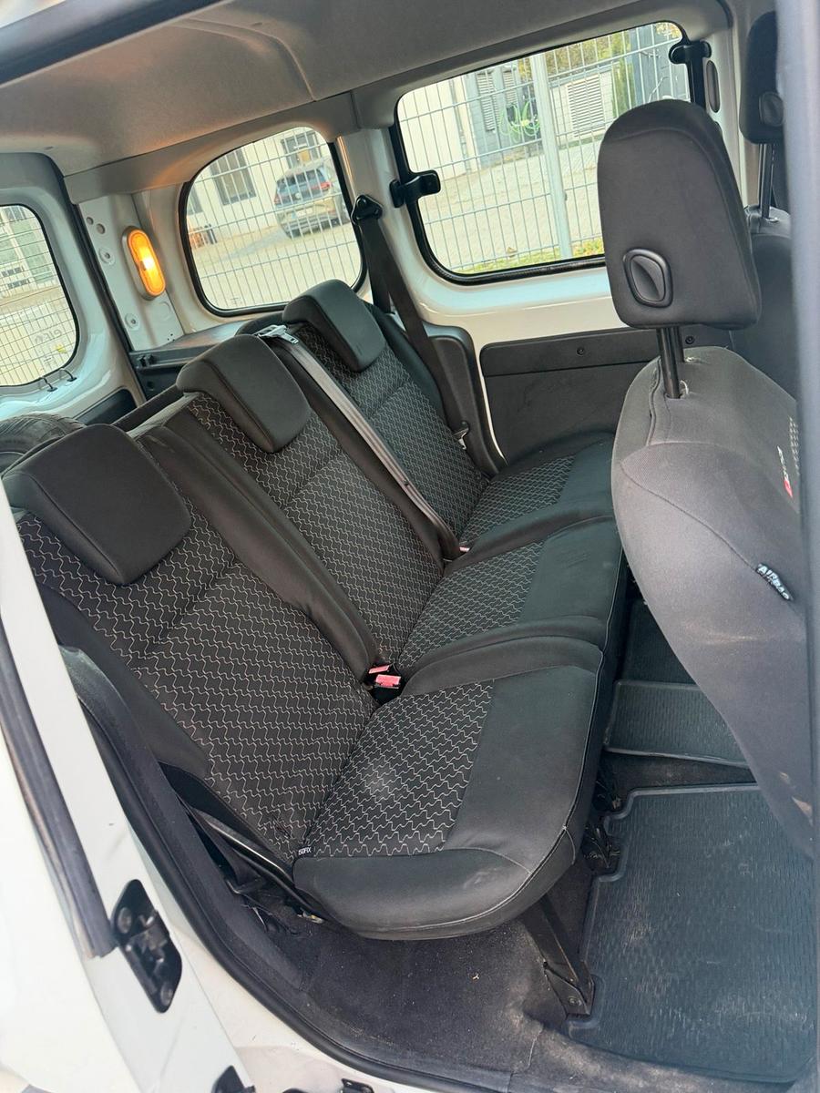 Renault Kangoo 2011 — photo 5