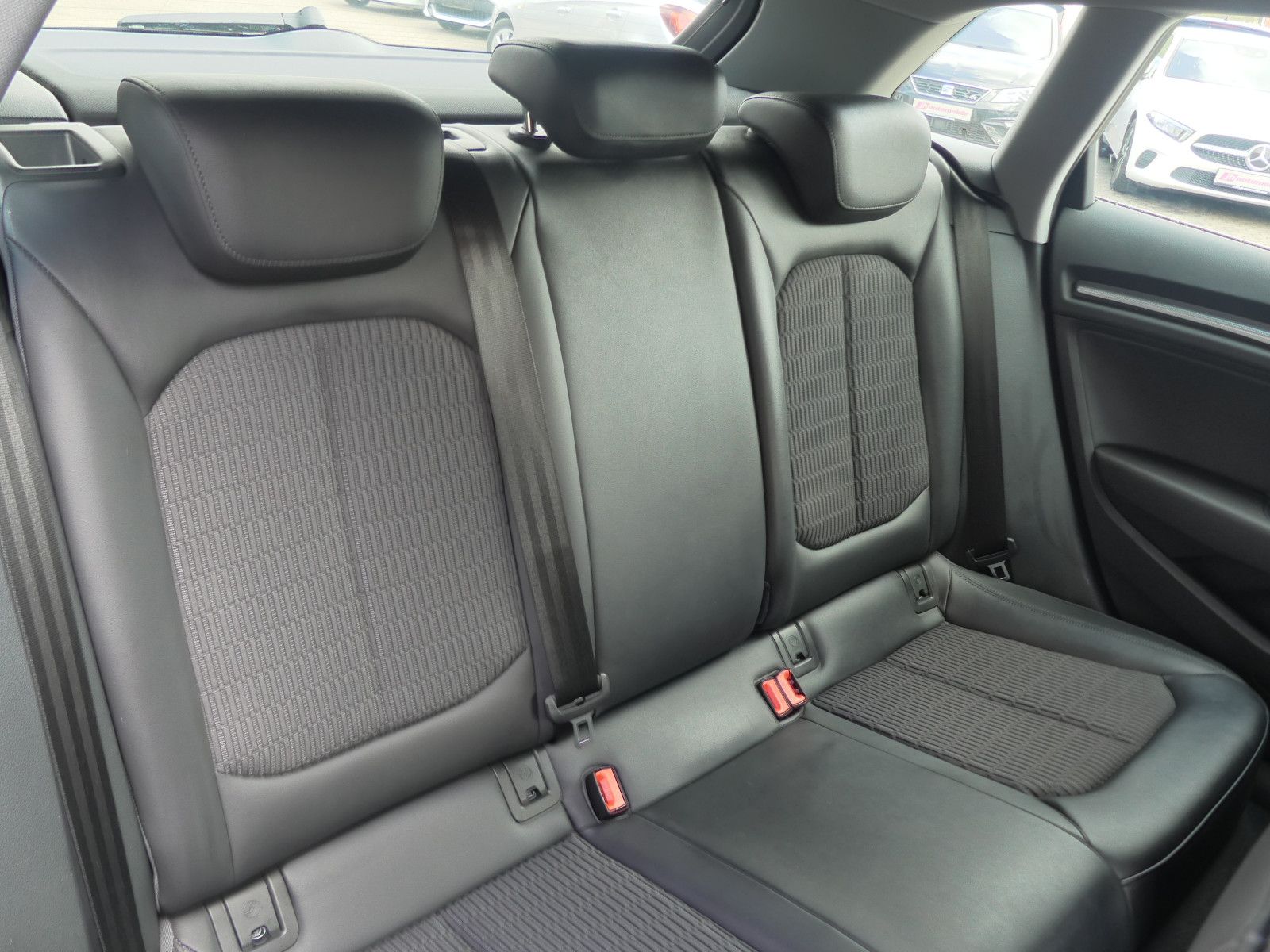 Audi A3 Sportback 30 TDI design Navi*SHZ*LED*ab 199€ foto 16