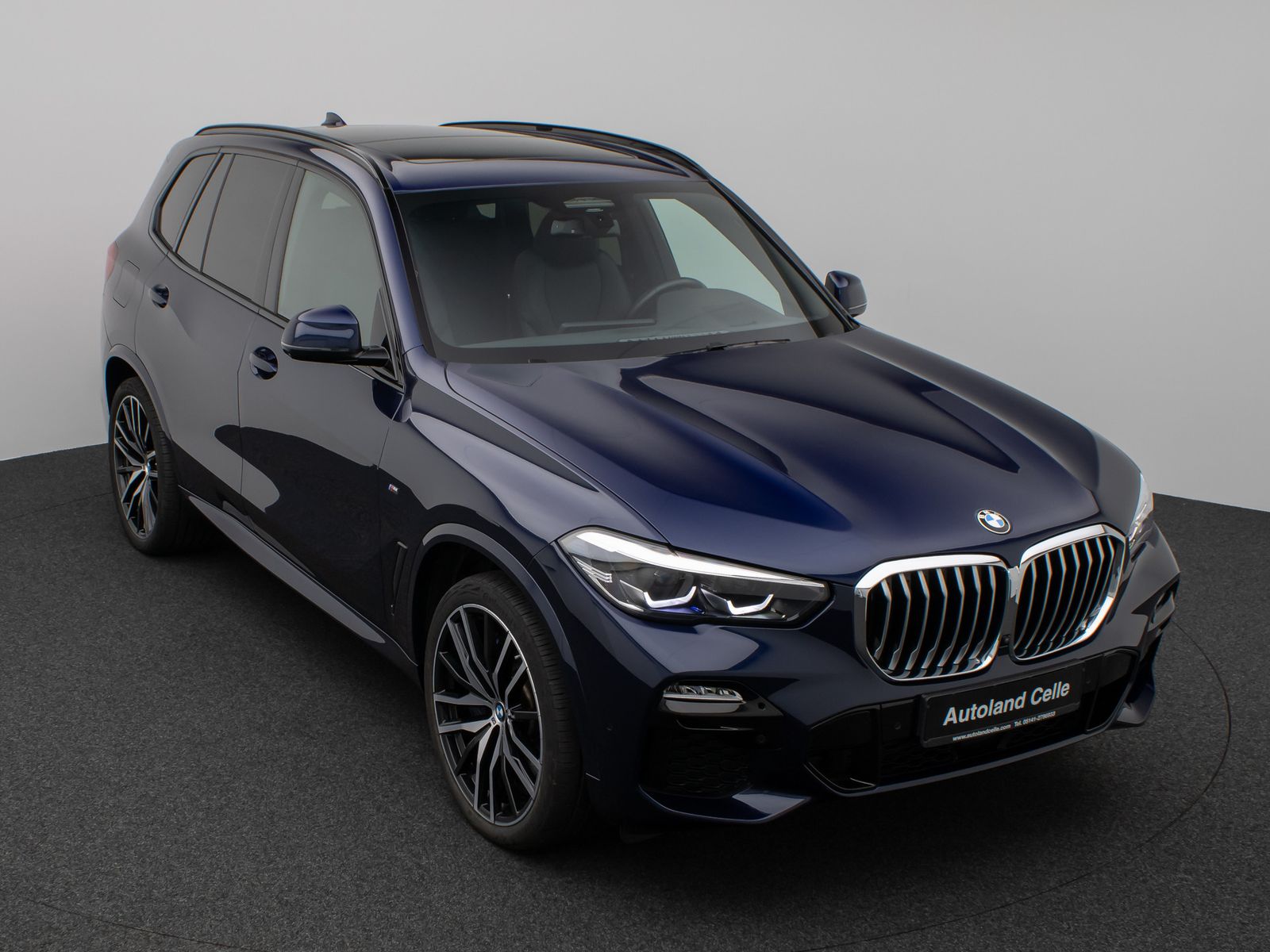 Fahrzeugabbildung BMW X5 xD45e M Sport Panorama 360°HUD DAB H/K 22Zoll