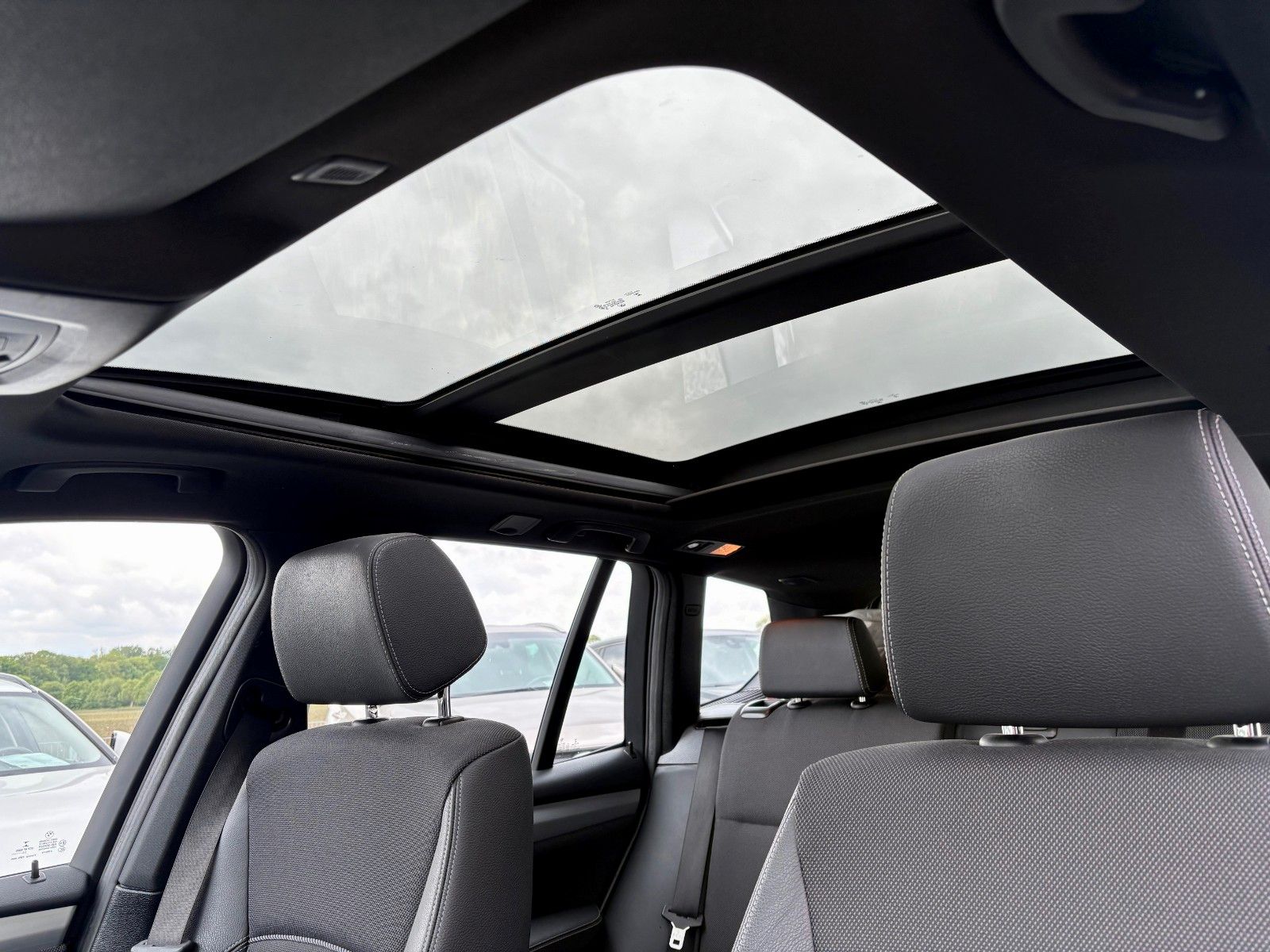 Fahrzeugabbildung BMW X3 xDrive20d Aut. M SPORTPAKET Navi Xenon Panor