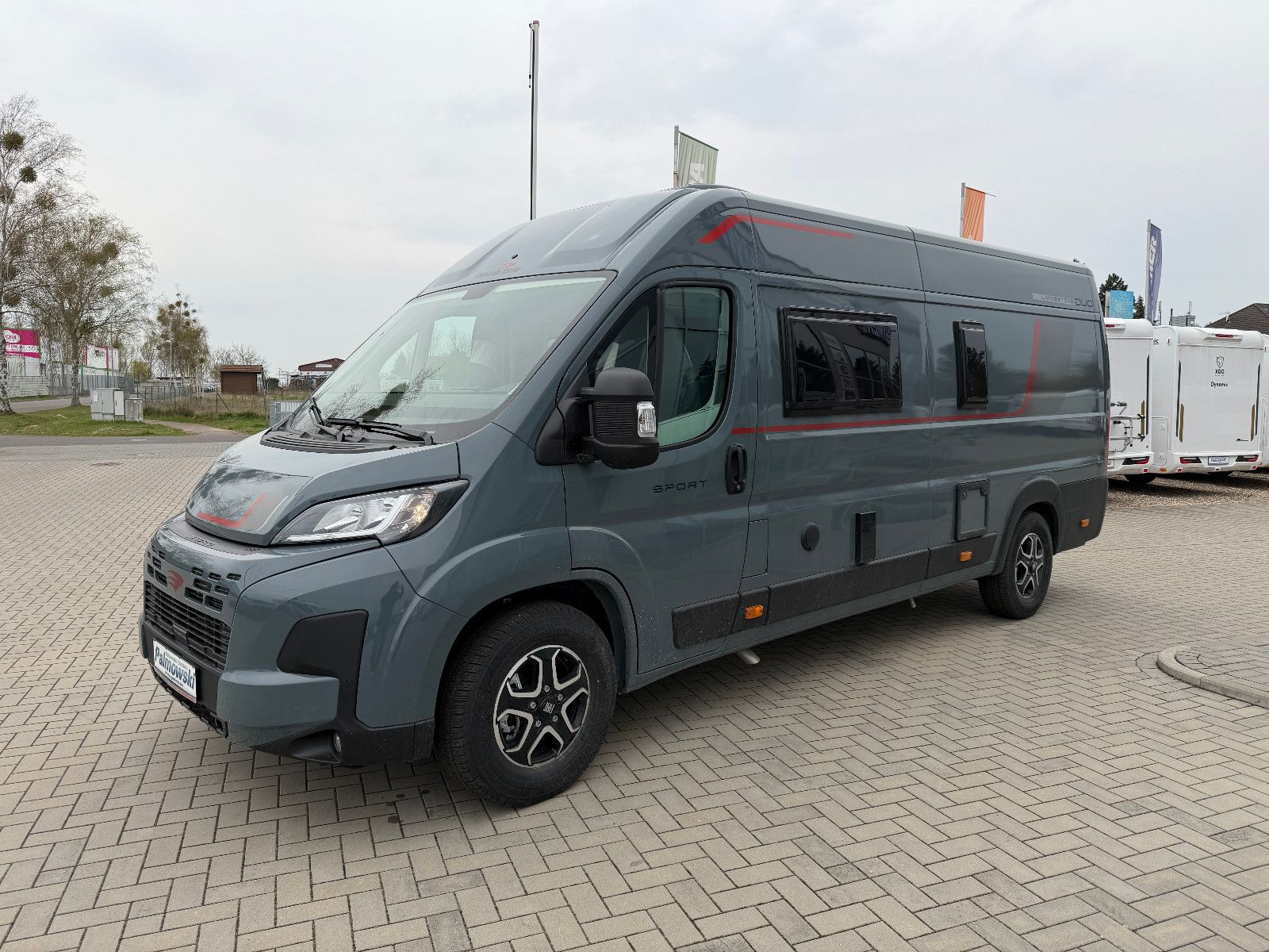 Fahrzeugabbildung Roller Team Livingstone Sport Duo - 7.049€ sparen!