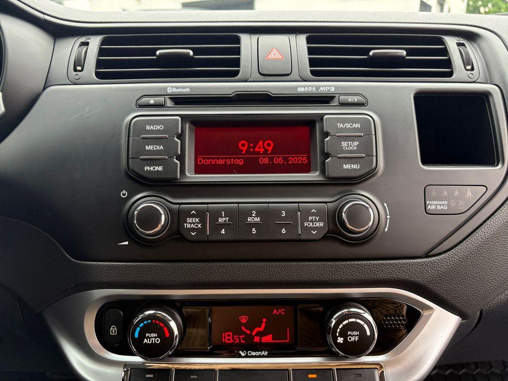 Fahrzeugabbildung Kia Rio 1.4 FIFA World Cup Edition