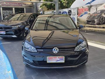Volkswagen Golf - 5