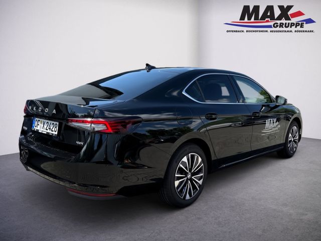 Superb 2.0 TDI Selection 4x4 +AHK+NAVI+CARPLAY+