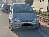 Mercedes-Benz A 190 AVANTGARDE Lang Avantgarde - Mercedes-Benz A 190: Avantgarde