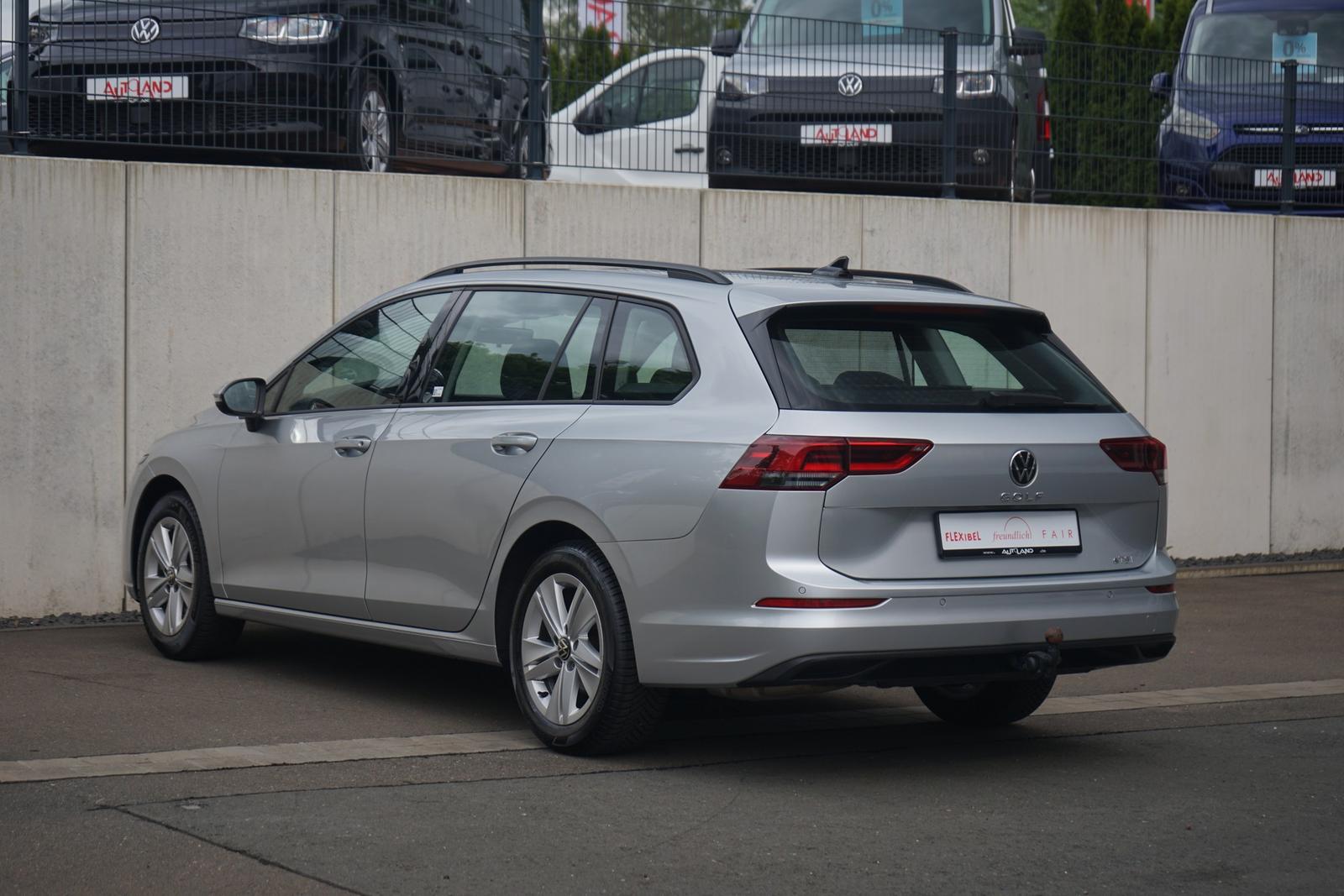 Volkswagen Golf VIII Variant 1.5 eTSI DSG LED Navi ACC AHK, миниатюра 3
