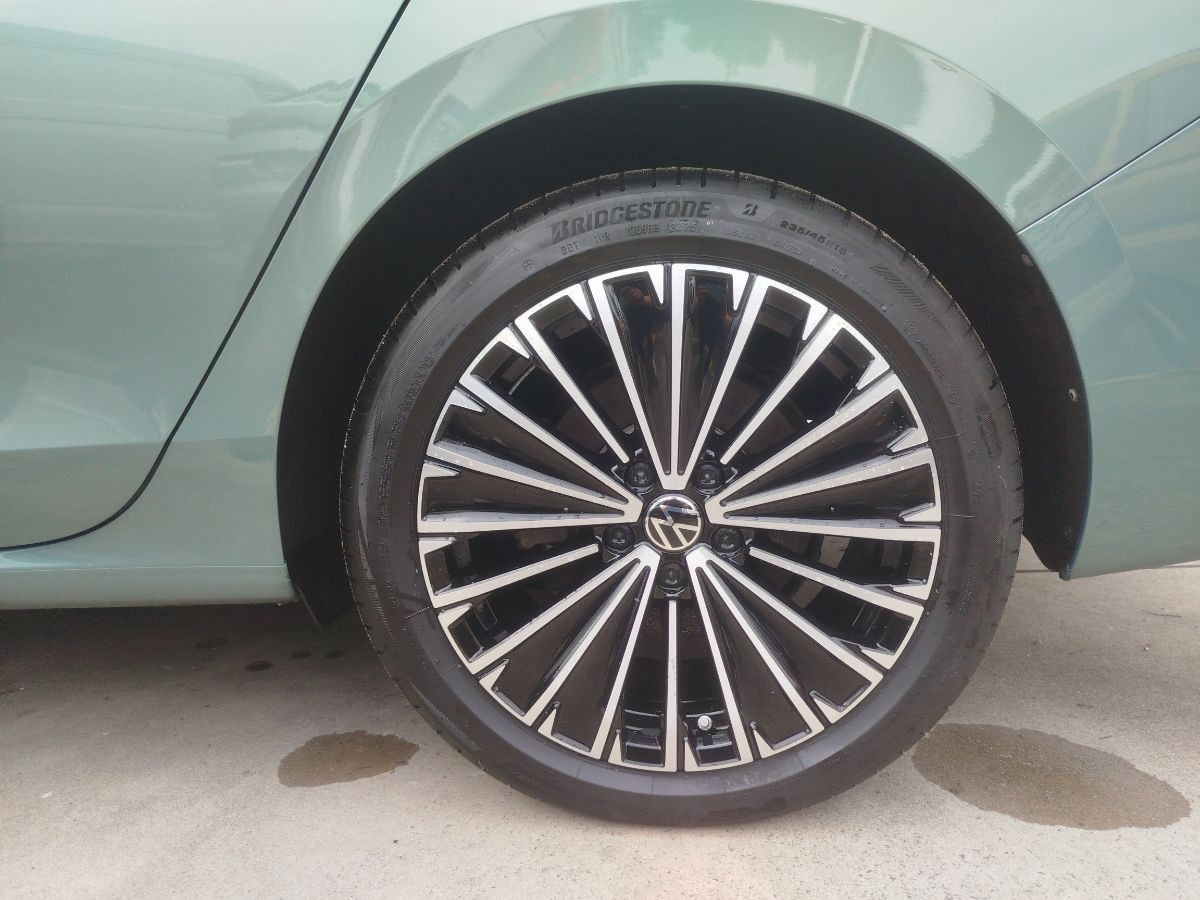 Volkswagen Passat - Bild 15