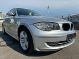 BMW 116 Baureihe 1 Lim. 116d - BMW 116 aus 2010 mit Diesel-Antrieb: Limousine