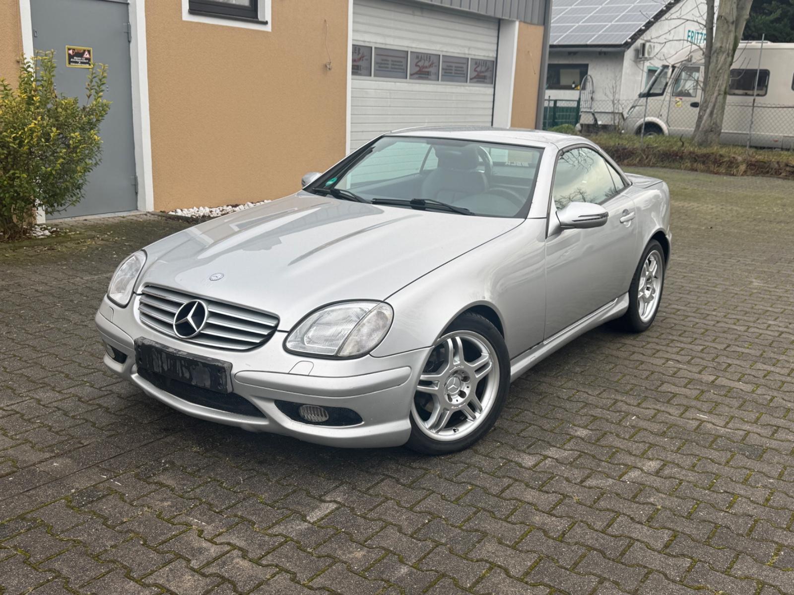 Mercedes-Benz SLK 200 Kompressor  AMG Pakett