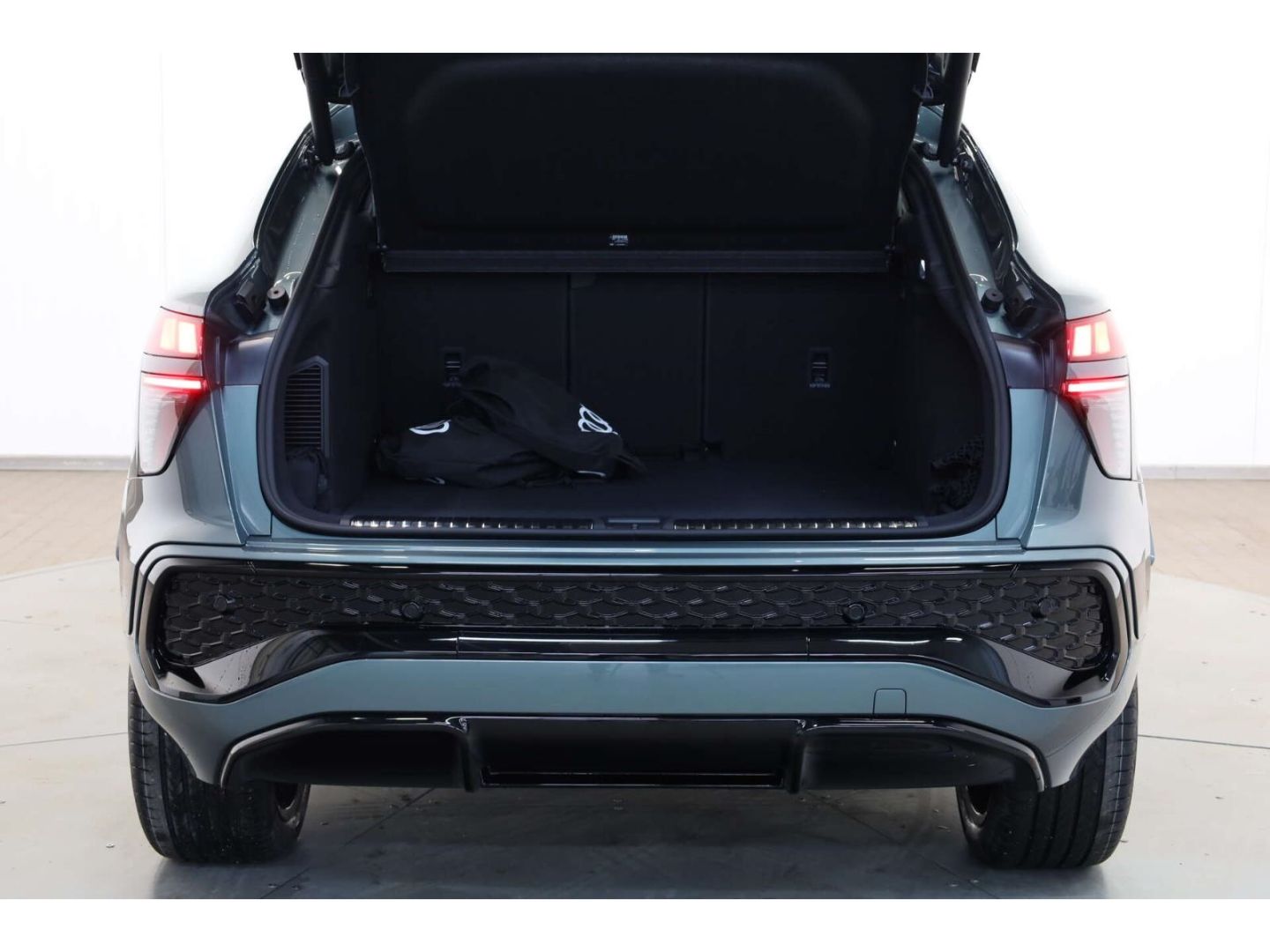 Audi Q3 Sportback e-hybrid S line foto 12