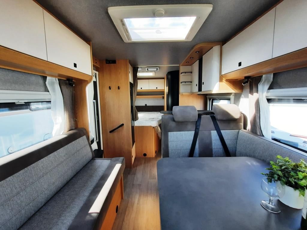Fahrzeug Übersicht 6 Fahrzeugabbildung Hobby ONTOUR T 700 F Verfüg./Sparen Sie 17.140,- €