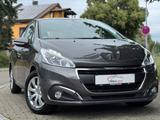 Peugeot 208 Active / 1. Hand / 19500 KM / Klima / - Peugeot 208 in Freiburg