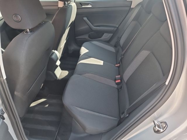 Fahrzeugabbildung Volkswagen Taigo 1,5 TSI LIFE AHK SHZ IQ.DRIVE KEYLESS LED