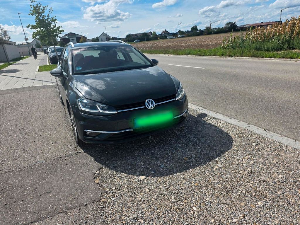 Image of Volkswagen Golf