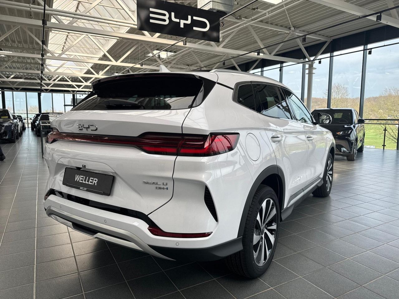 BYD SEAL