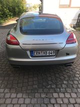 Porsche Panamera 4 - - Porsche Panamera aus 2010