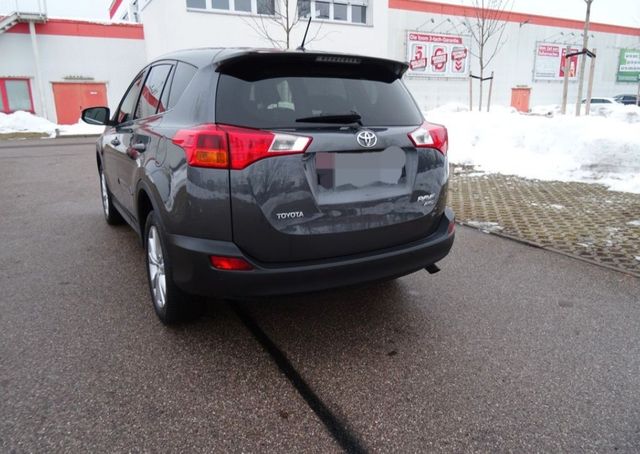 Toyota RAV 4 2,2-l-D-4D 4x4 Travel Automatik Travel