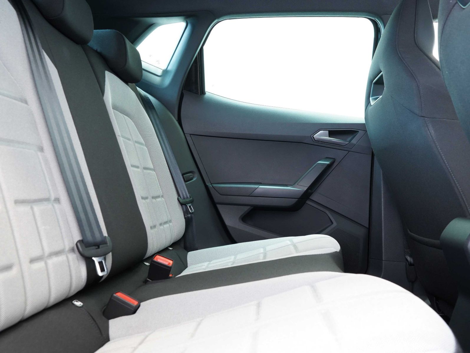 Fahrzeugabbildung SEAT Ibiza 1.5 TSI 110 kW FR Black Edition