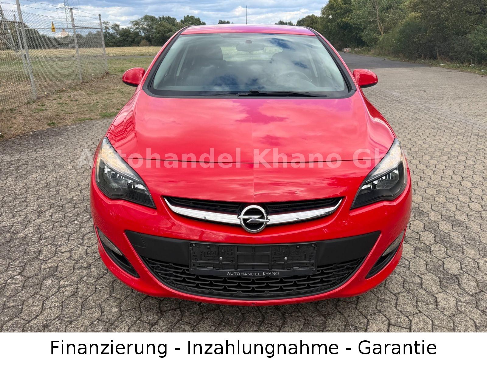 Opel Astra J Lim. 5-trg. Selection