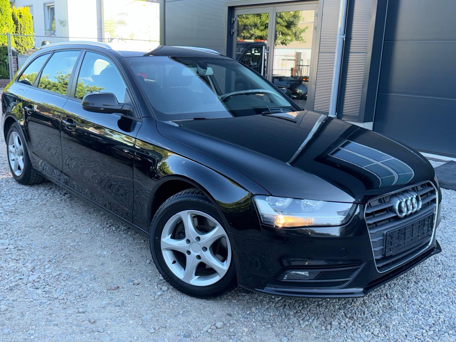 Audi A4 Avant Navi Sitzheizung Tempomat Euro6 El.Heck