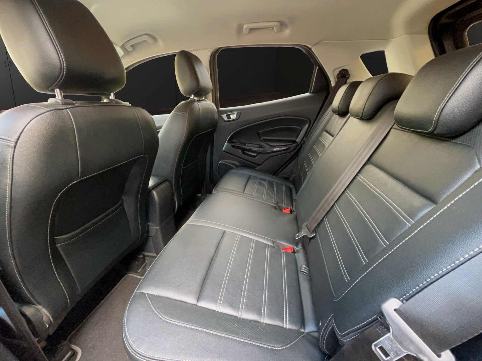 Fahrzeugabbildung Ford EcoSport Titanium Zahnrimmen neu/Service Neu/