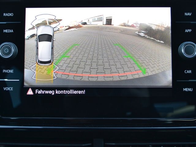 T-Roc 1.5 TSI DSG R-Line AHK/17-ZOLL+SFW/LED-PLU