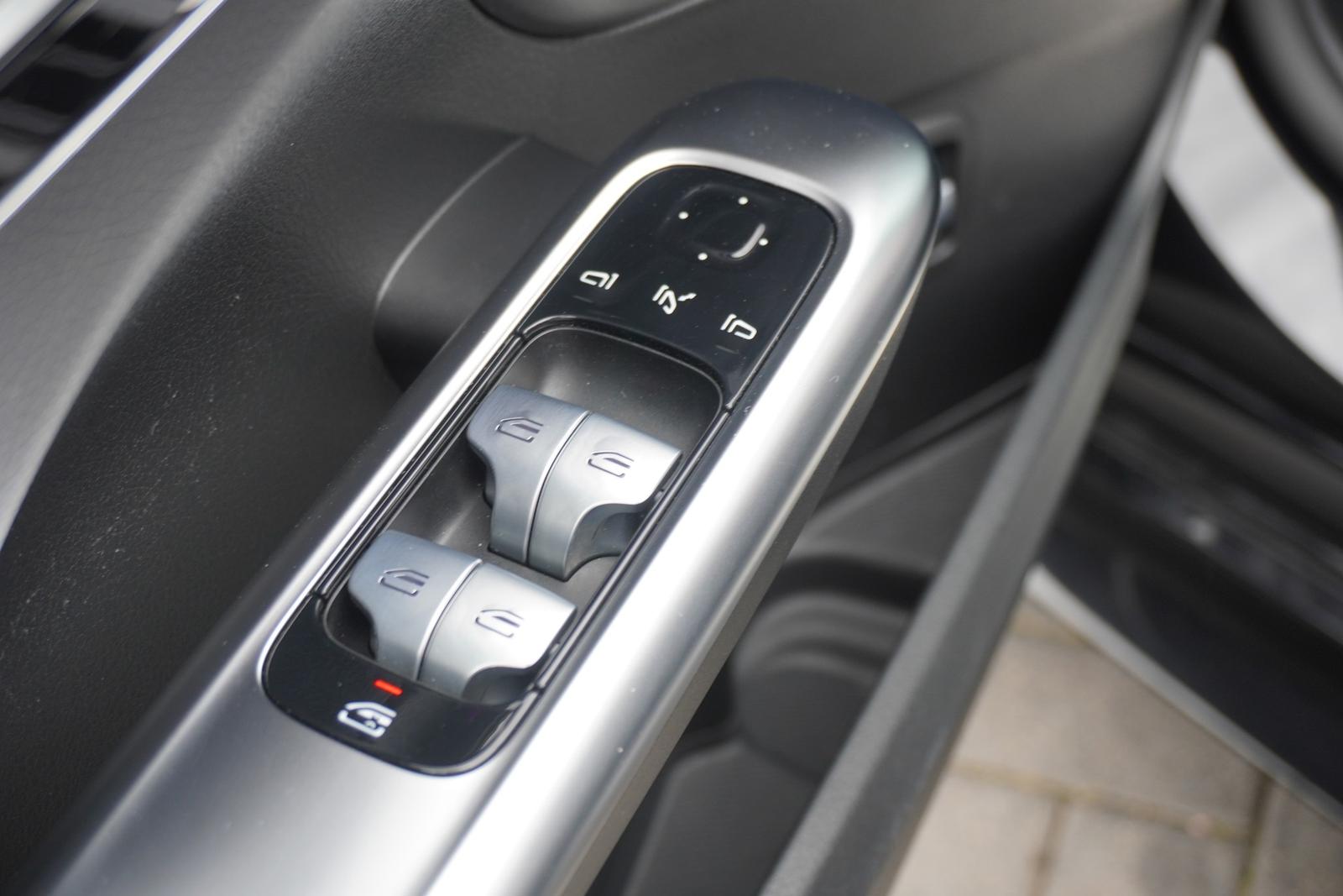 Mercedes-Benz C-Class C180 T-Modell AMG Line LED Navi Panorama Kamera, миниатюра 25