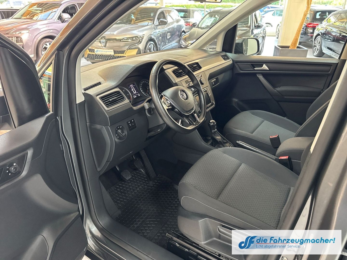 Fahrzeugabbildung Volkswagen Caddy Trendline BMT 4Motion 2.0 TDI EU6d-T Navi