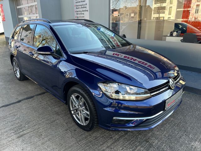 Fahrzeugabbildung Volkswagen Golf VII Var. 1.4 TSI+CarPlay+AHK+SHZ+Kamera+BT+