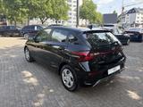 Hyundai i20 Select MY25 Funktions Paket Kamera/Navi/CarP - gebrauchte Kleinwagen in Bergisch Gladbach