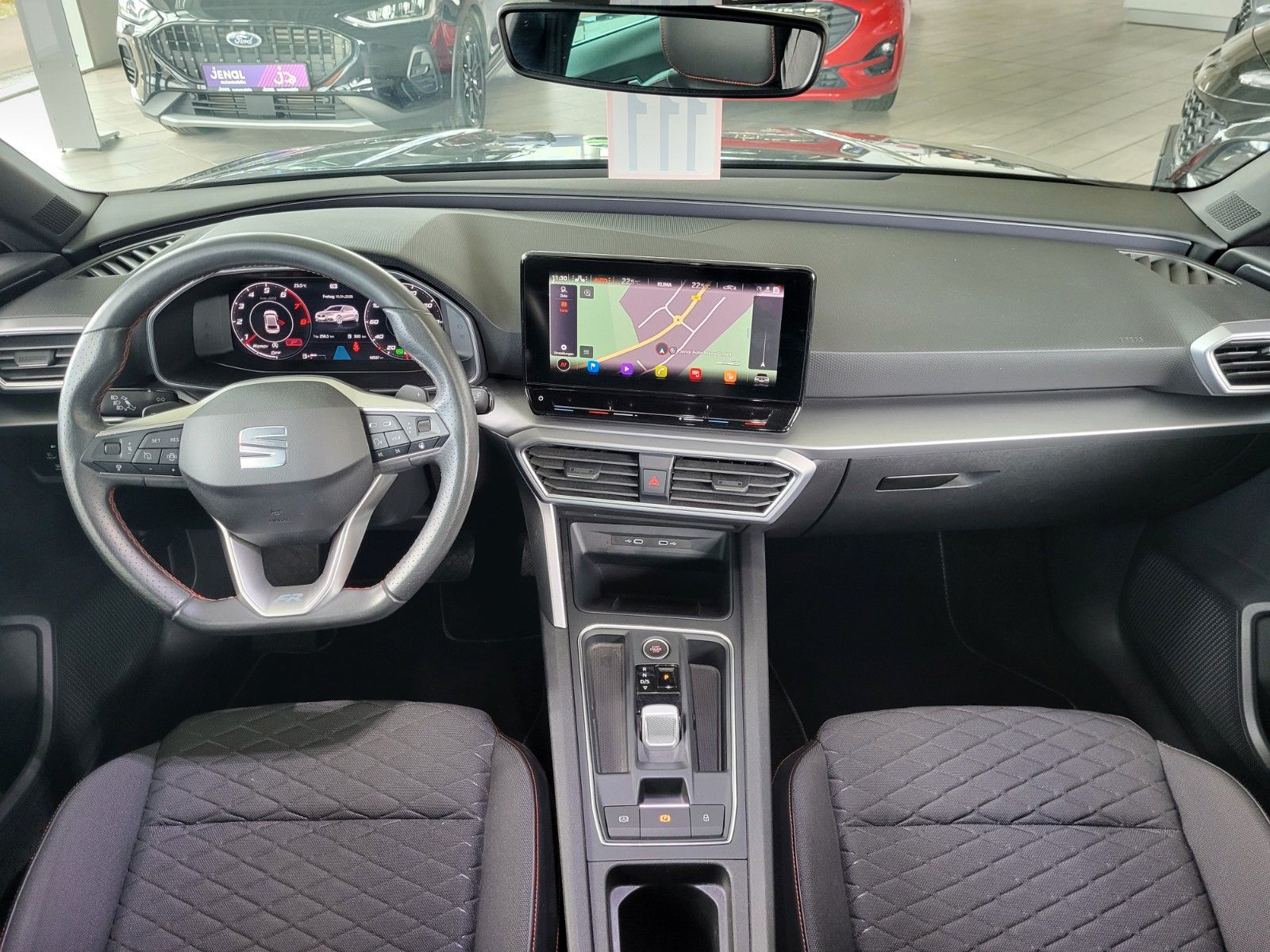 Fahrzeugabbildung SEAT Leon FR AHK/WINTER-P/LED/NAVI/KEYLESS/KAMERA